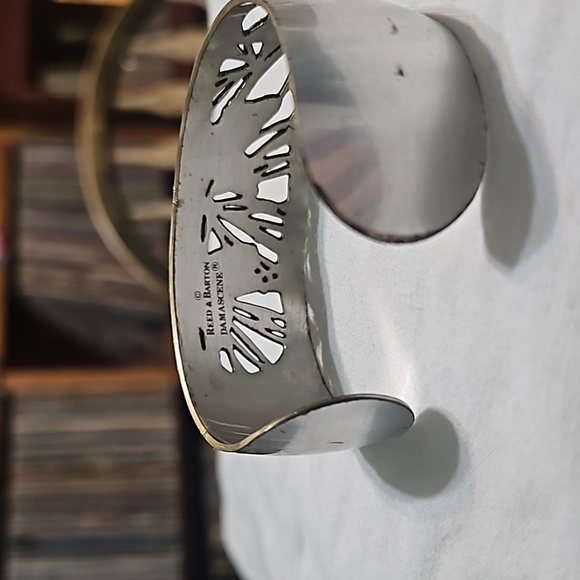 Vintage Reed & Barton Damascene Pinecone and Needles Cuff - Picture 3 of 4